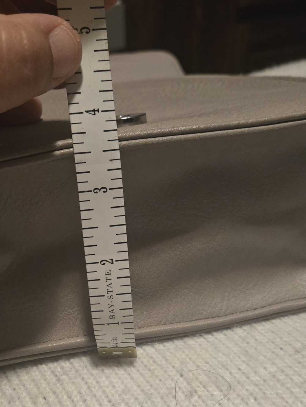 Taupe Floral Appliqué Crossbody Bag - Women - Picture 7 of 8